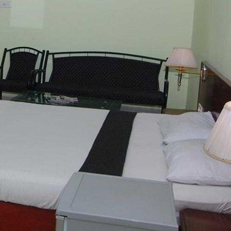 Priya Residency Hotel Secundurabad Buitenkant foto